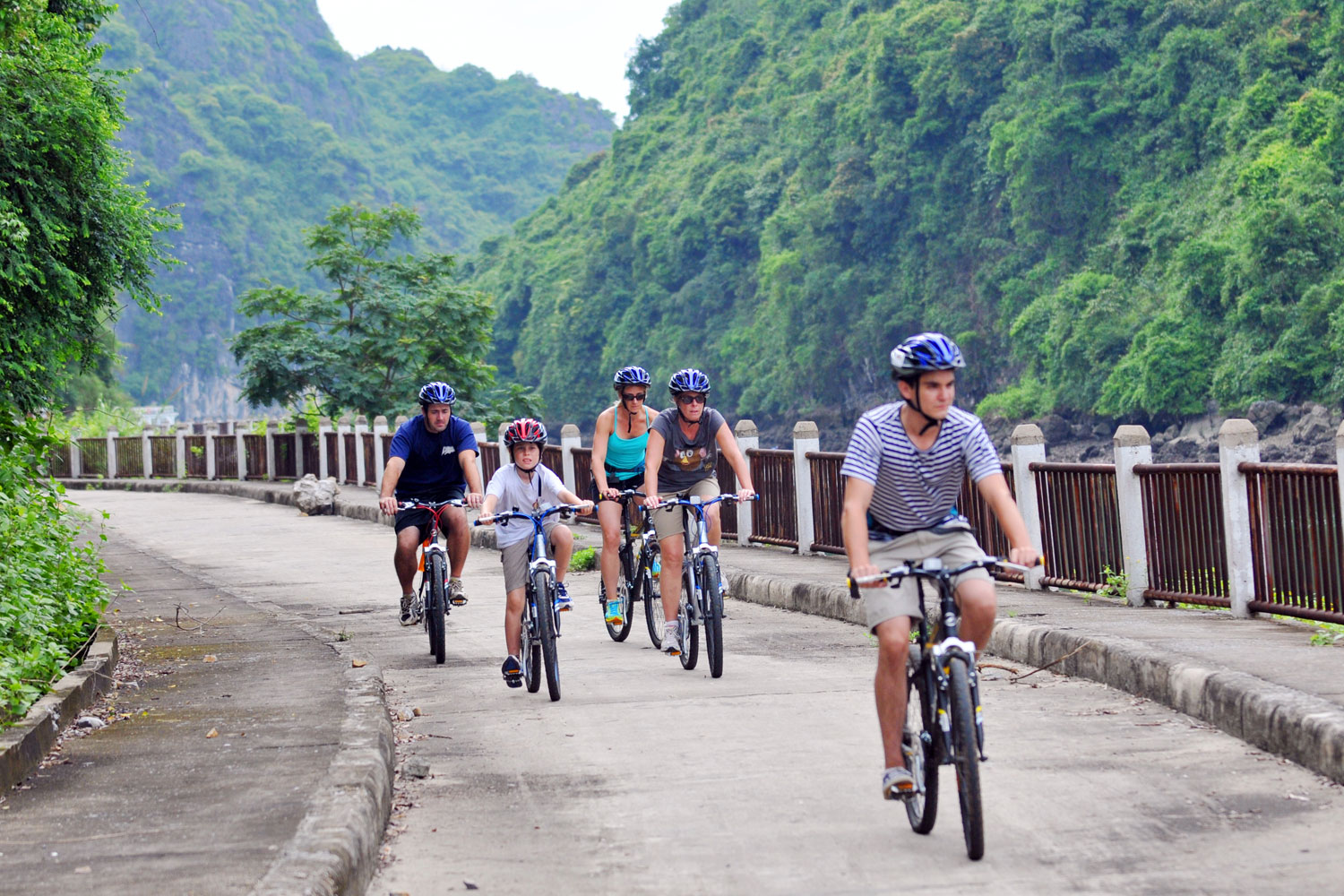 Cycling on the beach of Halong Bay (photo from halongcruisevietnam.com)