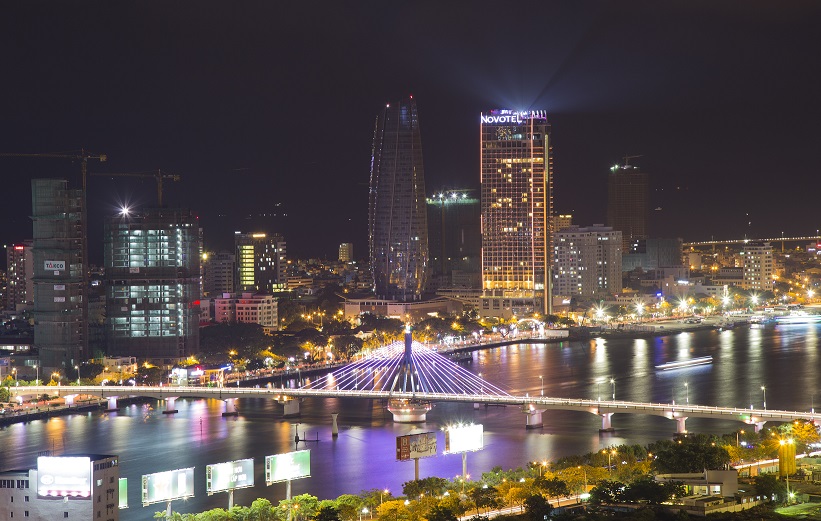 A view of Da Nang city by night