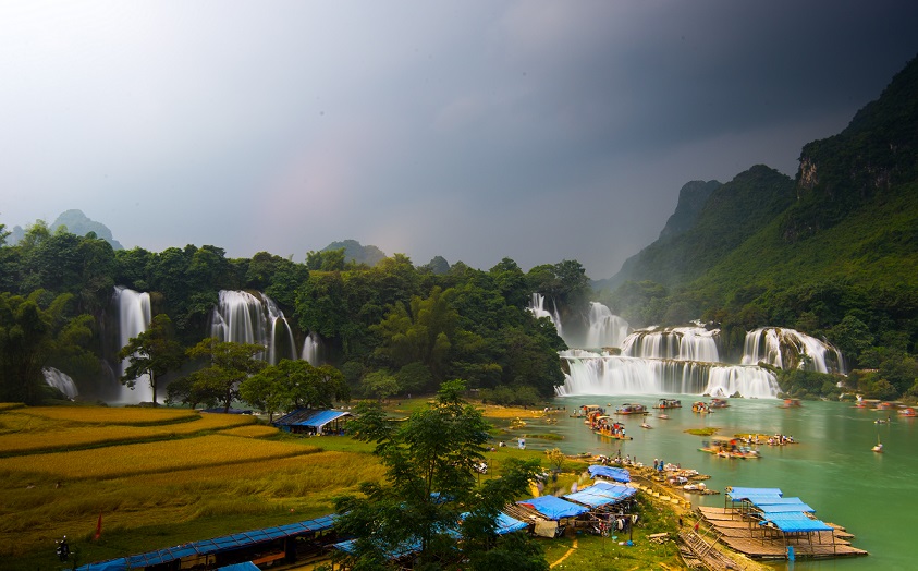 A view of Ban Gioc waterfall in Cao Bang Province, Northern Vietnam