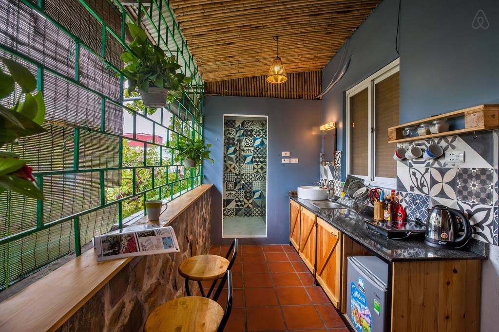 AirBnB Hanoi - Casa Balcony Apt - Beautiful chilling balcony