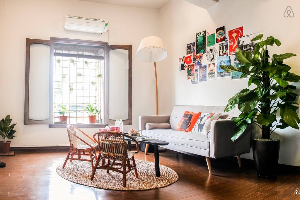 AirBnB Hanoi - Full of Lights Apartment - Living room
