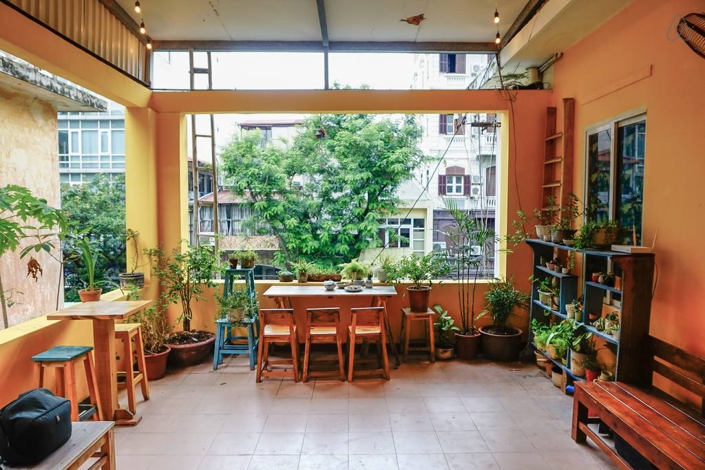 AirBnB Hanoi - Hippie Loft, Amazing Terrace