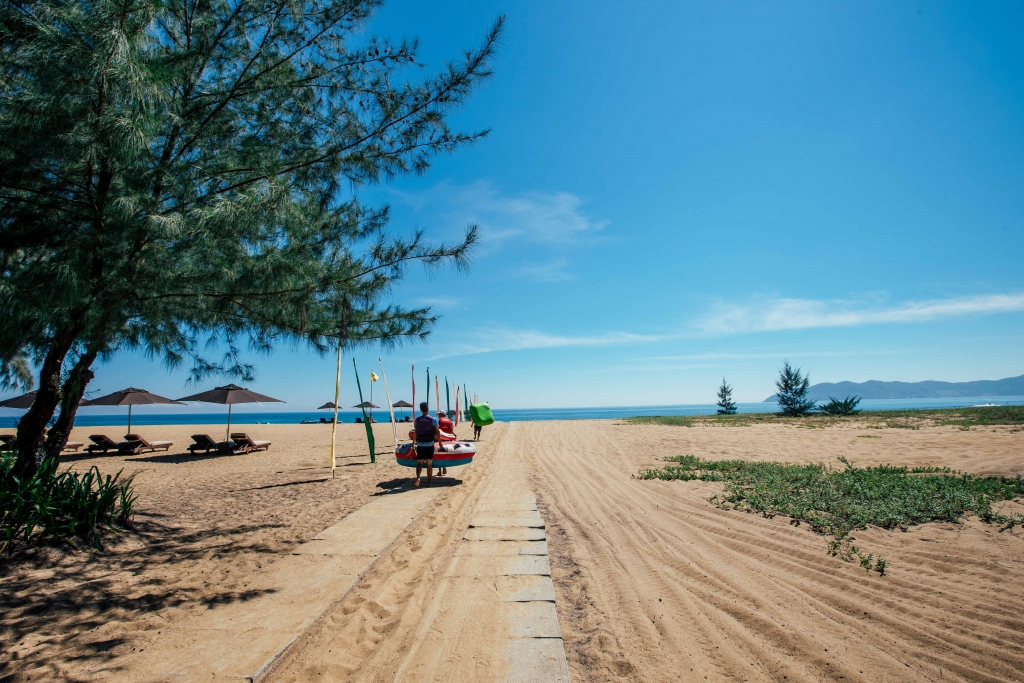 Banyan Tree Lang Co - Water Sport Center