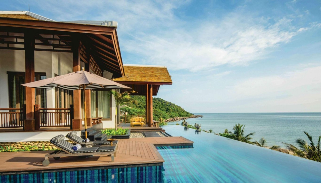 Infinity pool - Sun Peninsula Residence Villa - Intercontinental Hotel Da Nang