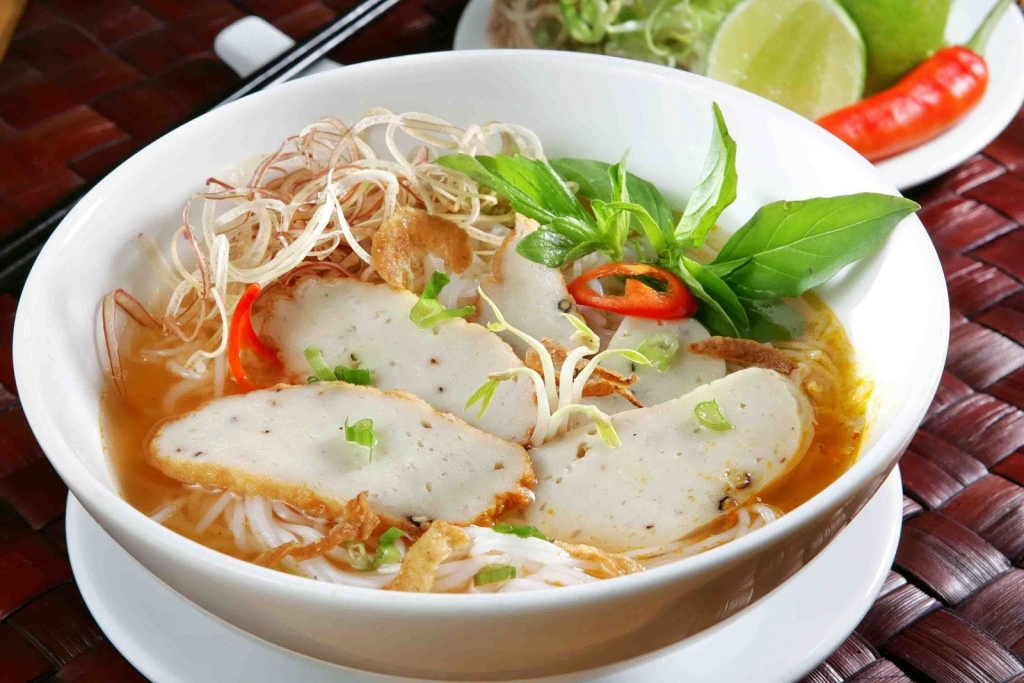 Make sure you try out Quy Nhon’s fish cake noodle