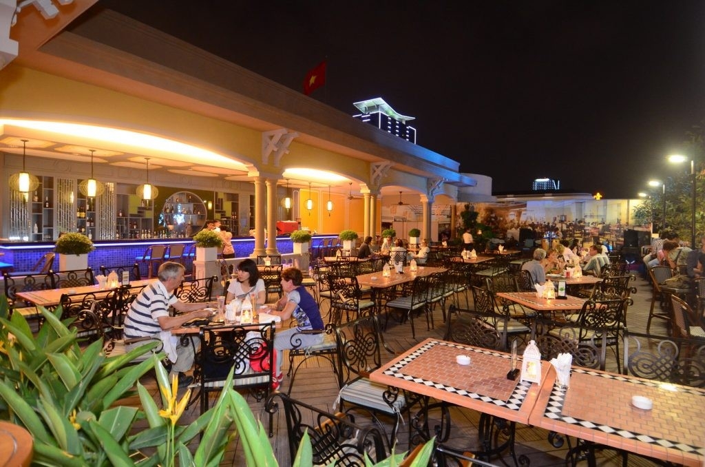 Rex Hotel Rooftop Garden