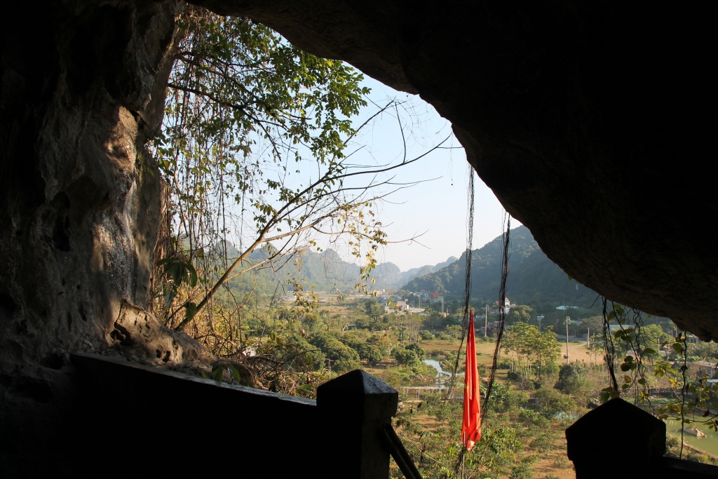 Hospital Cave (Hang Quan Y), Cat Ba