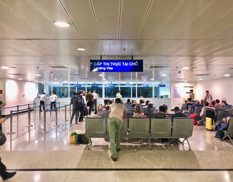 Office for getting visa on arrival in Tan Son Nhat Int'l Airport in HCMC
